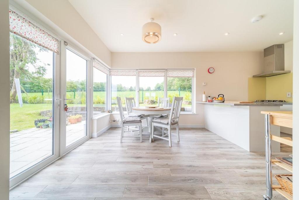 2 Bed Waterfront Property - Close To Courtmacsherry Cork Zewnętrze zdjęcie